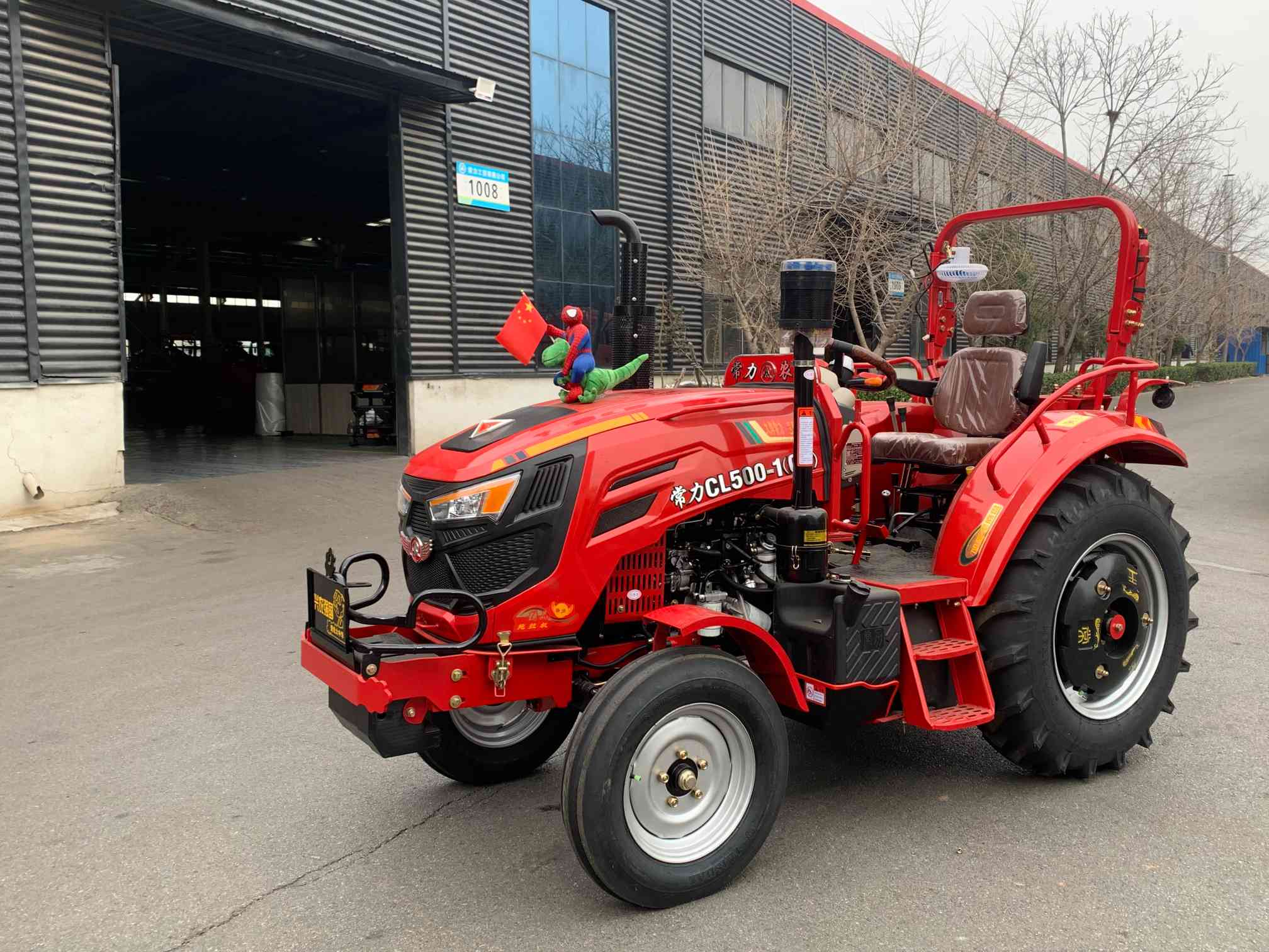 50HP 2WD Farm Tractor with Safety Rock