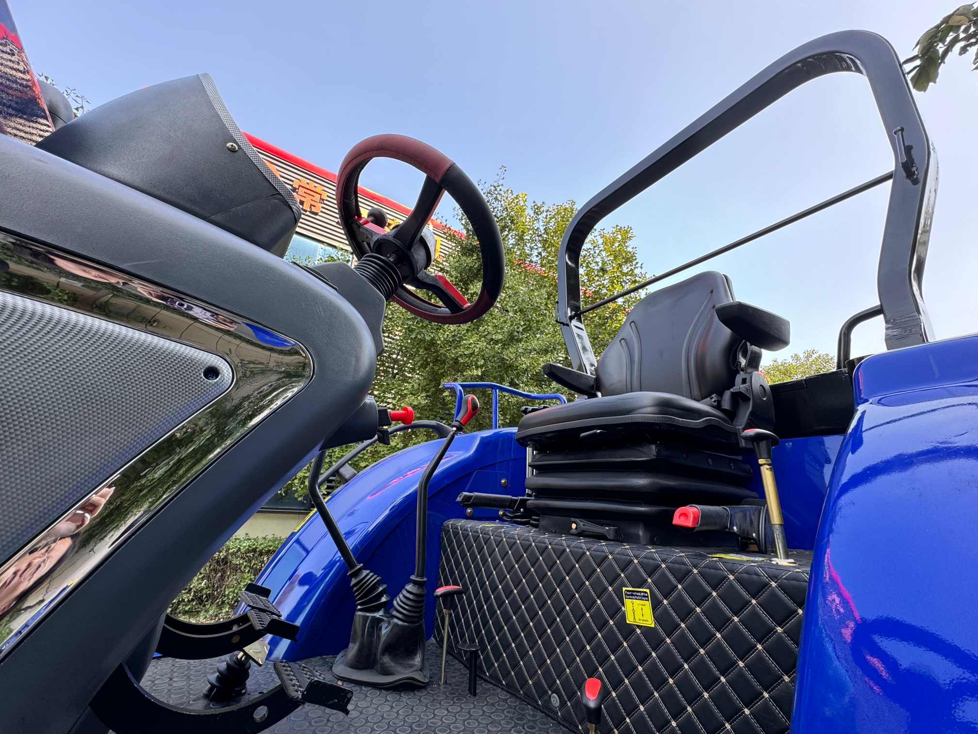 120HP 4WD Farm Tractor