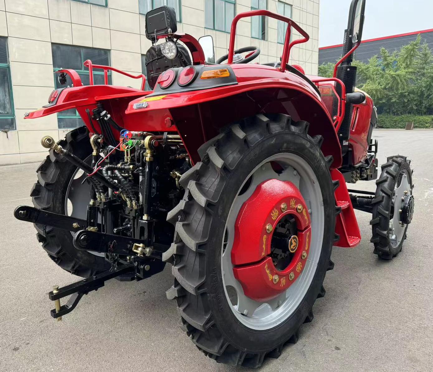 110HP 4WD Farm Tractor