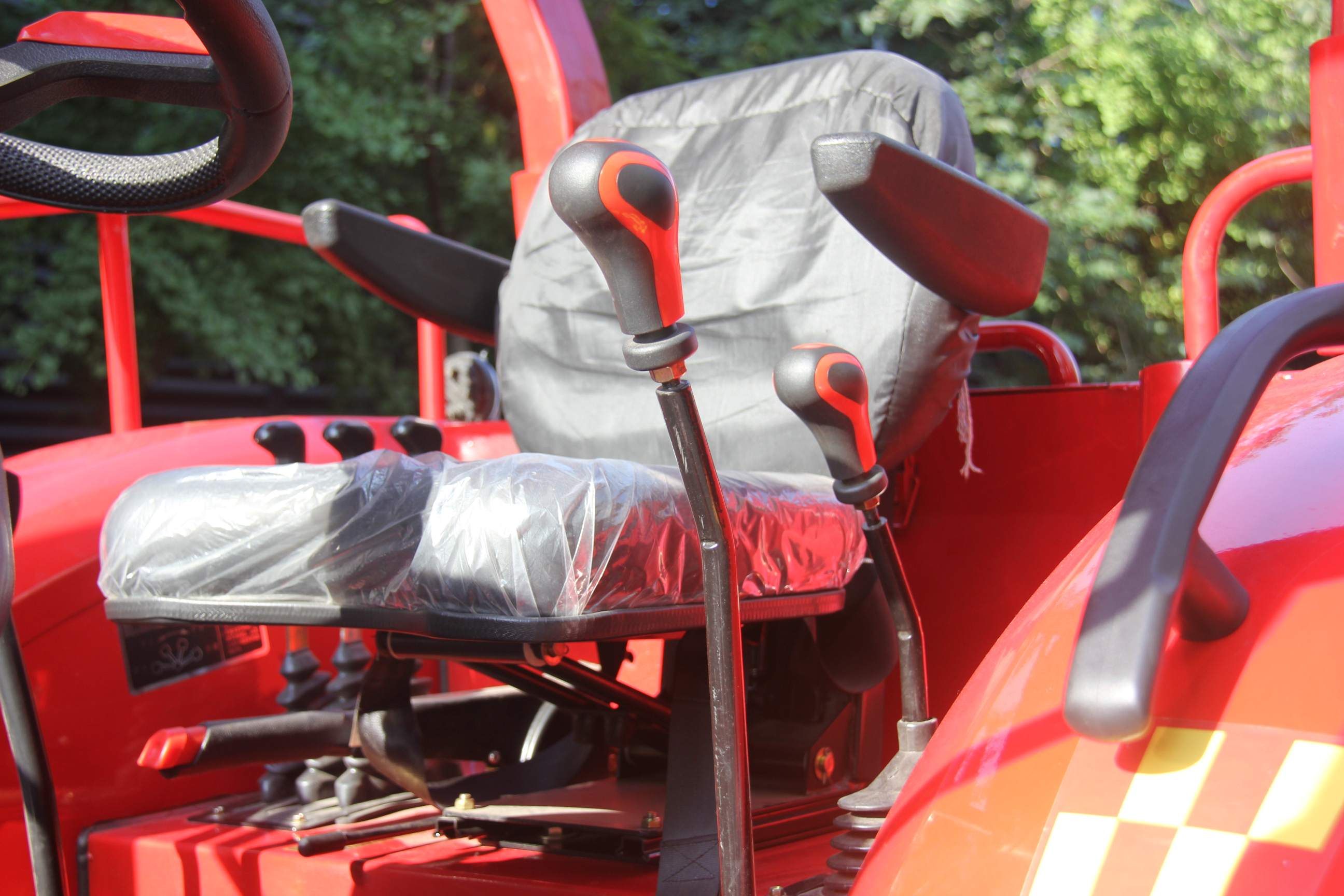 100HP 4WD Farm Tractor with Sunshade