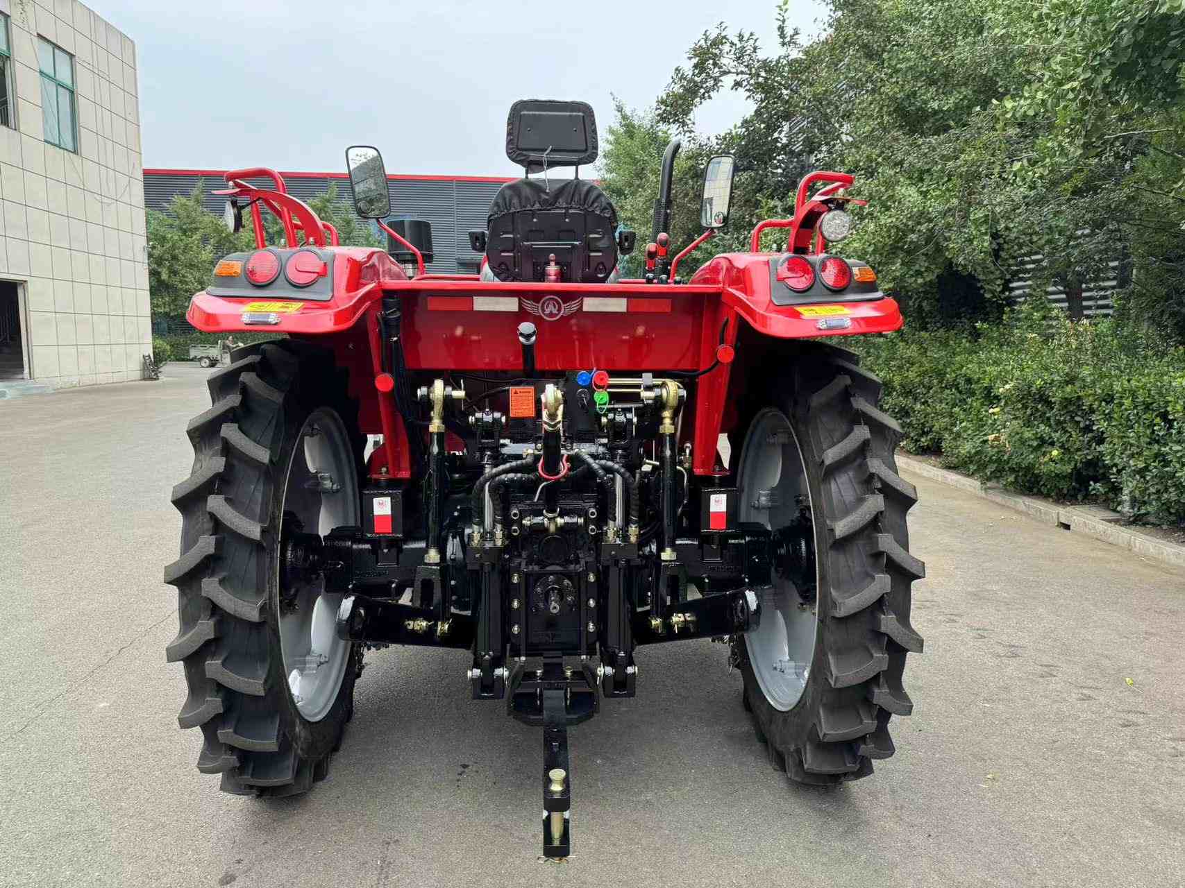 110HP 4WD Farm Tractor