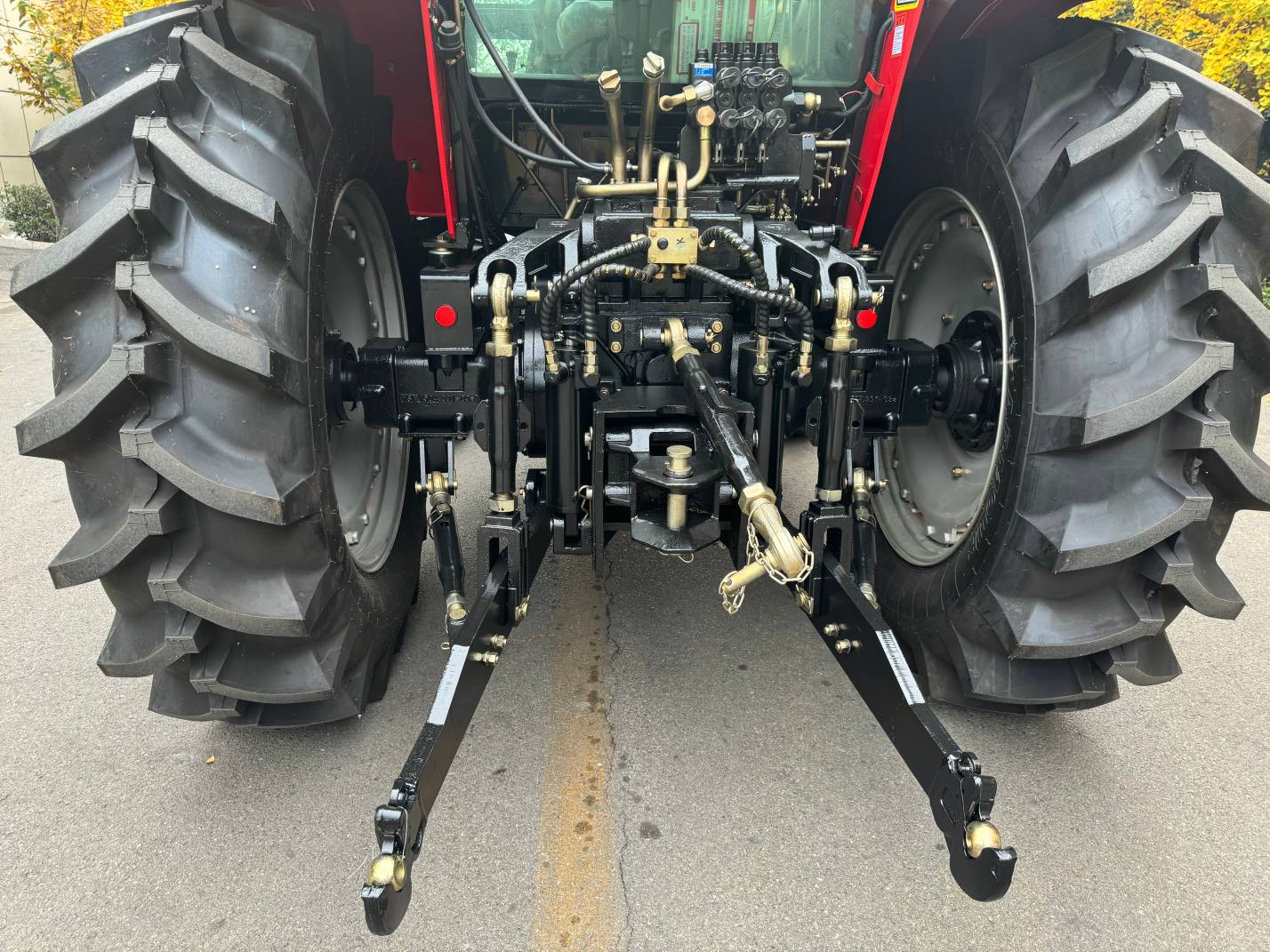 180HP 4WD Farm Tractor