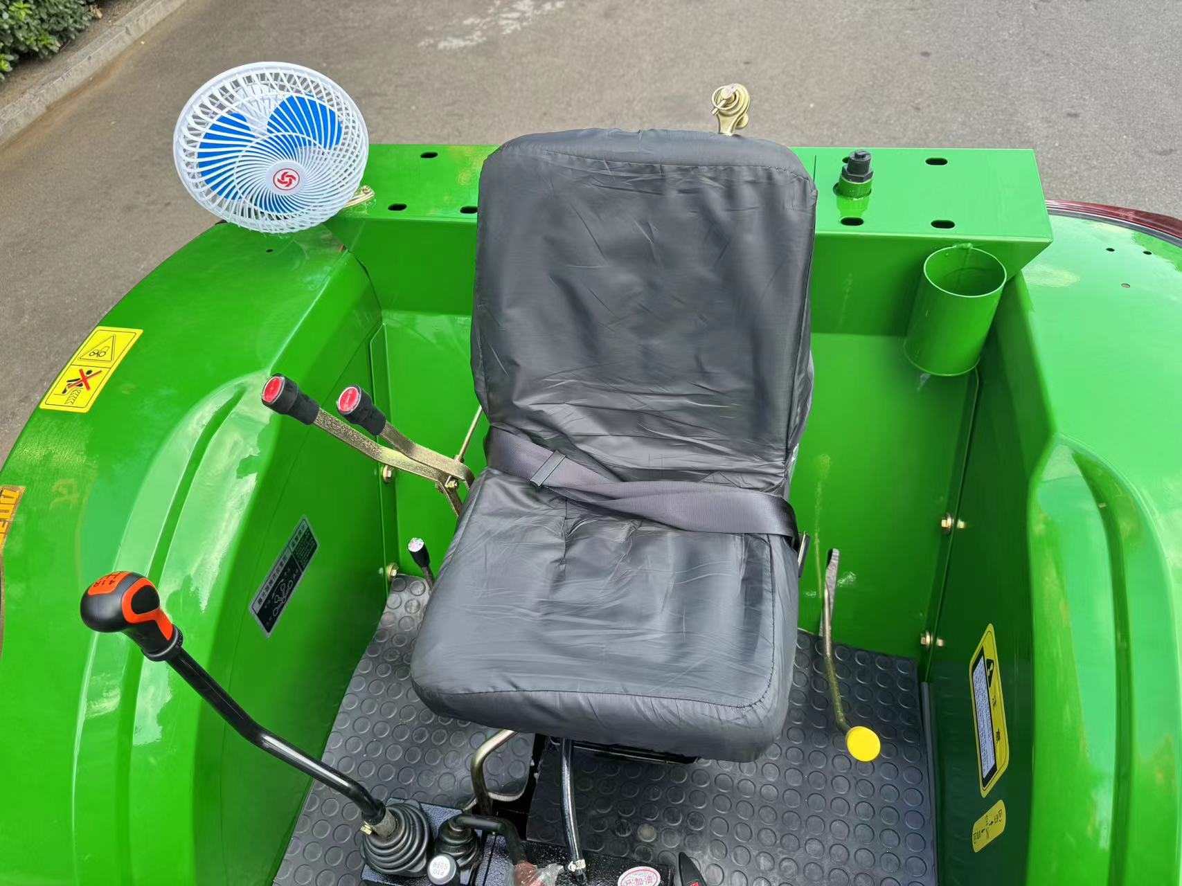 80HP 4WD Greenhouse Tractor