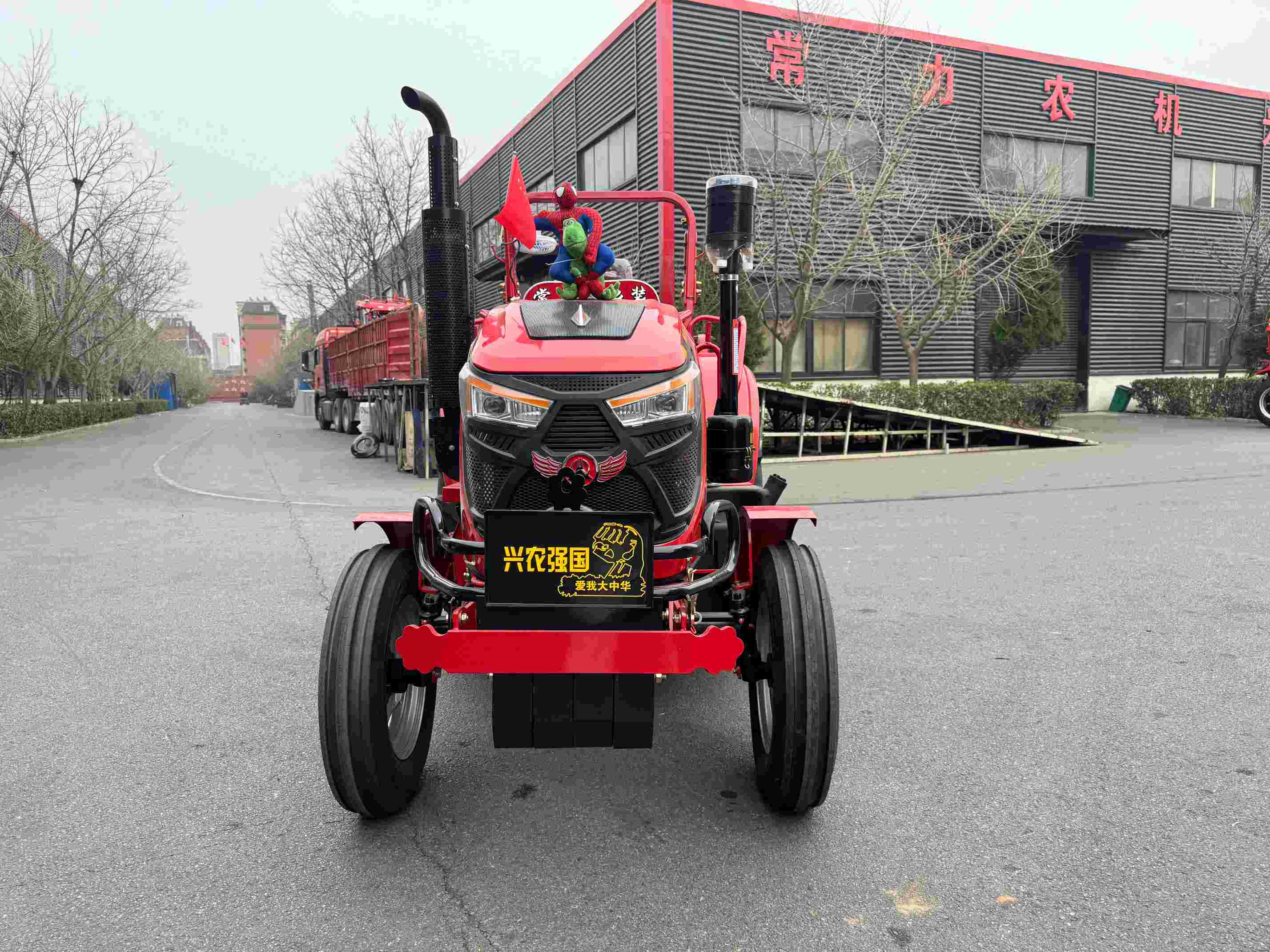 50HP 2WD Farm Tractor with Safety Rock