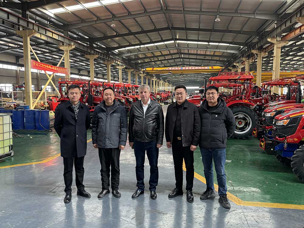Russian Government Procurement Delegation Visits Changli Agricultural Machinery and Intends to Sign Cooperation Agreement on Tractor Purchase