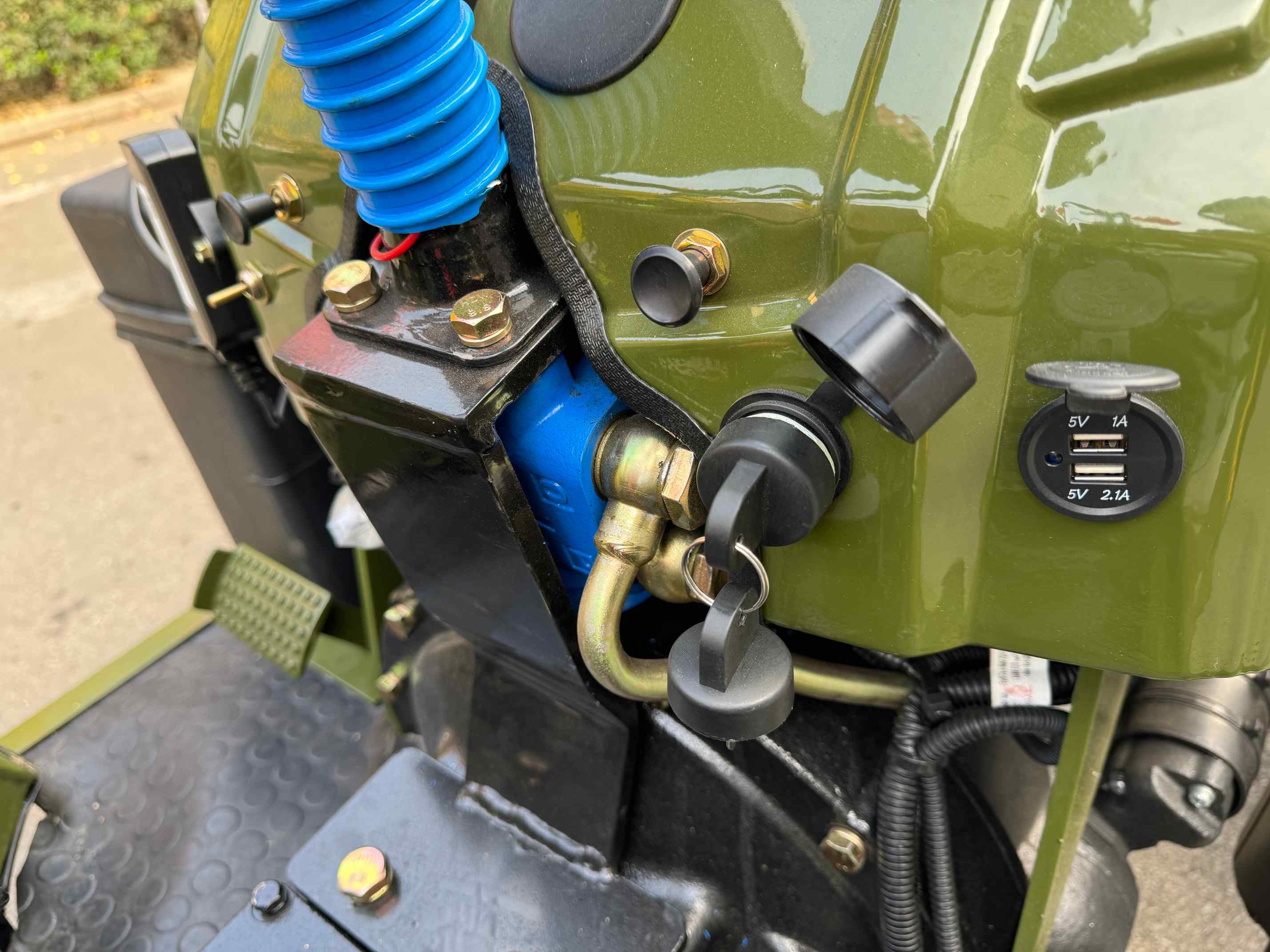 50HP 4WD Greenhouse Tractor with Lawn tires