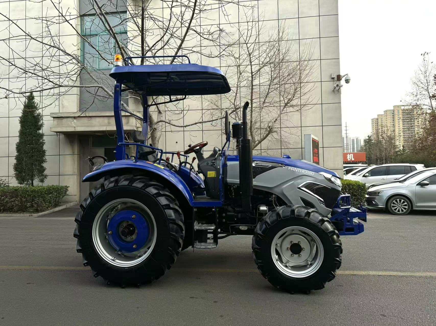80HP 4WD Farm Tractor with Sunshade